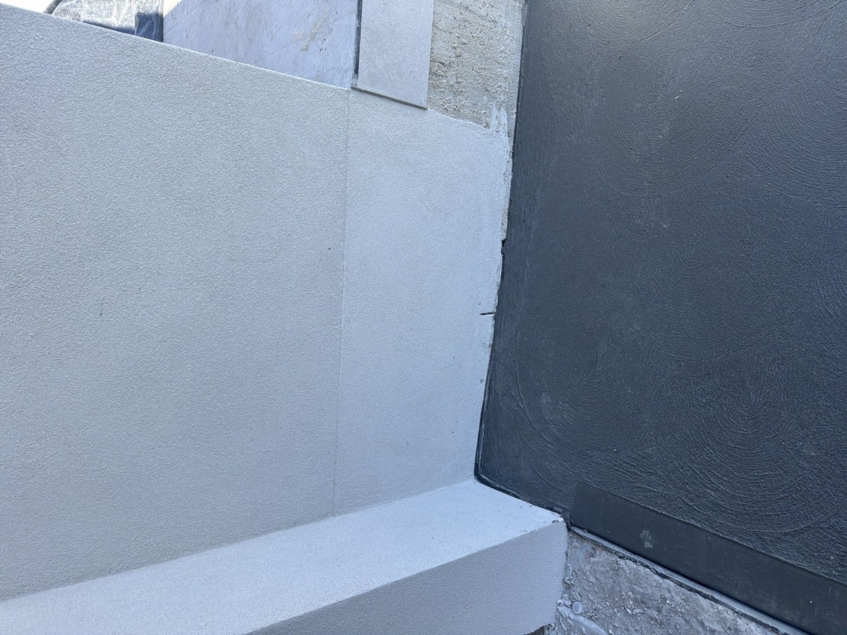 Weep hole minimum height from the adjacent ground, recorded during a fixing stage inspection in Box Hill