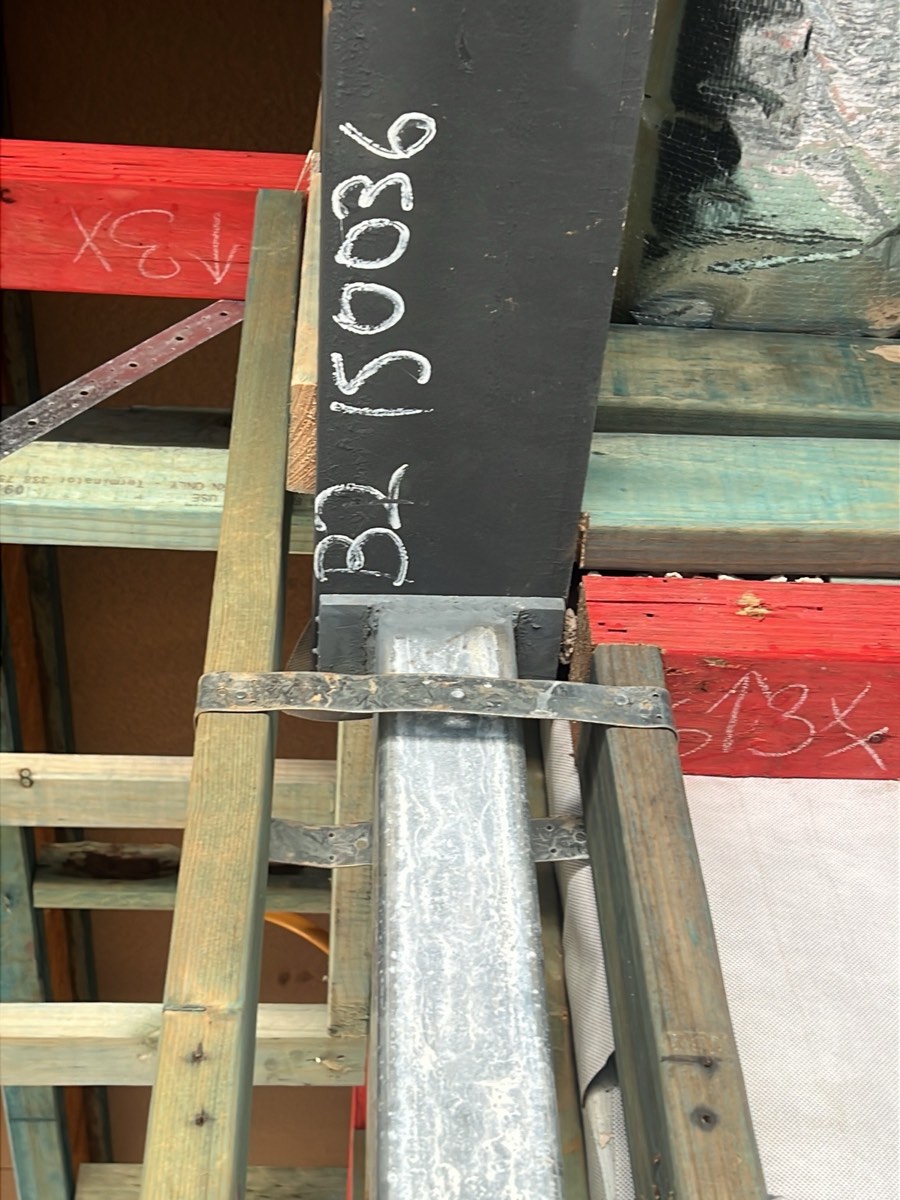 Weld used where a bolt was detailed, Box Hill